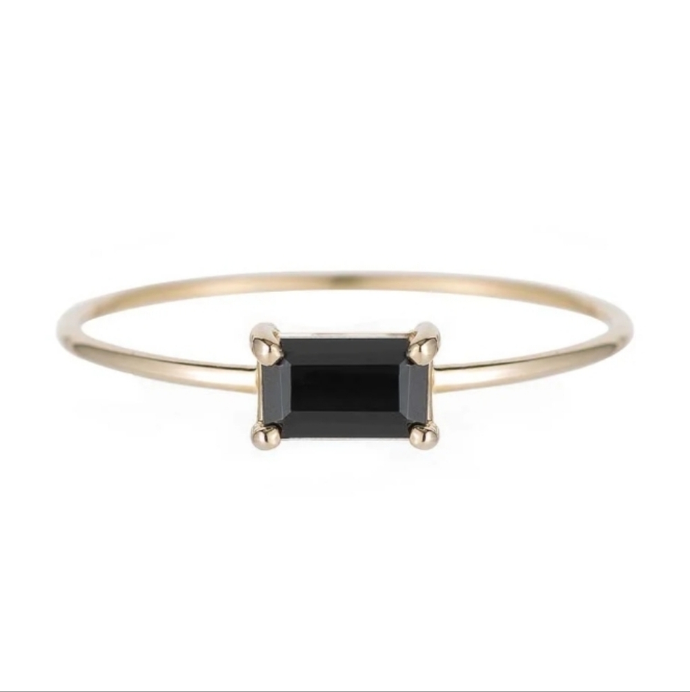 Jennie Kwon E.W.O. Ring White Gold & Onyx